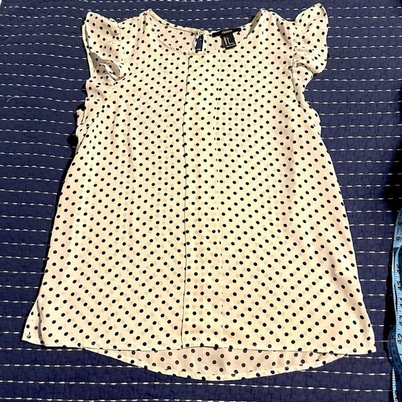 Forever 21 Polka-Dot Flutter Sleeve Shirt - Picture 3 of 10